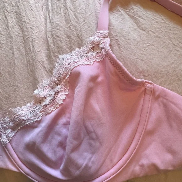 Skims Pink Lace “Fits Everybody” Bra - Picture 2 of 6